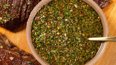 Chimichurri casero para acompañar asados