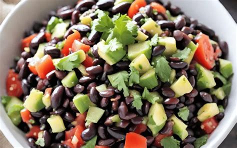 Ingredientes frescos para ensalada de frijoles carita