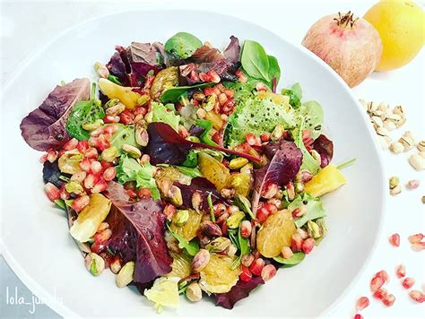 Ensalada de granada, naranja y frutos secos