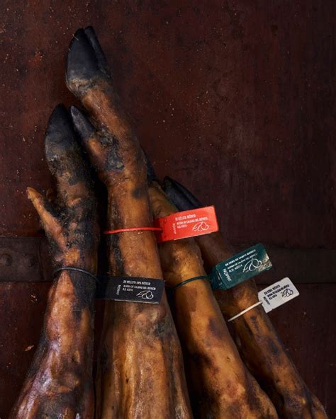 Significado de los colores de los precintos del jamón ibérico
