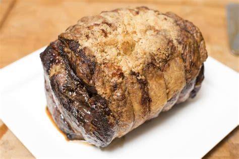 Asado alemán vegano recién salido del horno