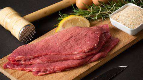 Esquema visual de cómo aplanar un filete de carne para milanesa