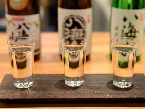Barra de sake y cerveza japonesa
