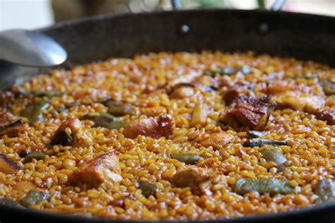 Variedad de paellas en la Taberna Pikapote