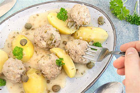 Plato de Königsberger Klopse