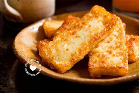 Queso frito crujiente