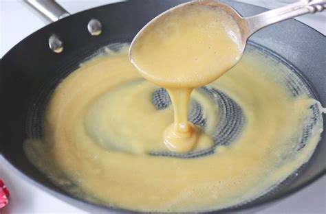 Roux de mantequilla y harina para bechamel