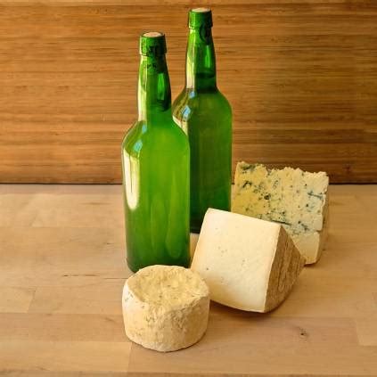 Tabla de quesos y sidra asturianos