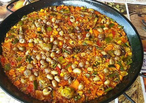 Paella de caracoles terminada