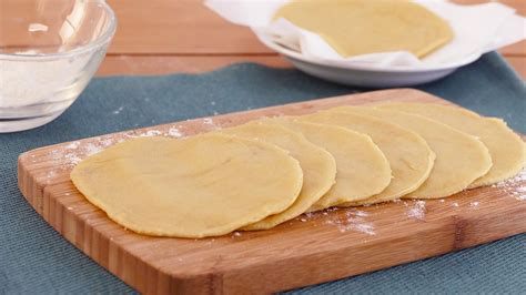 Masa de empanadillas casera recién elaborada