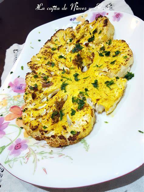 Coliflor asada en filetes con especias