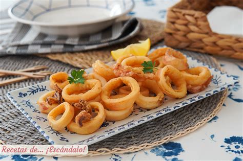 Calamares frescos listos para preparar