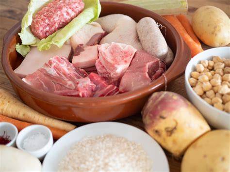 Ingredientes frescos para el puchero valenciano