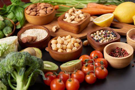 Variedad de alimentos de origen vegetal
