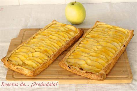 Tarta de manzana con crema pastelera y rejilla de hojaldre