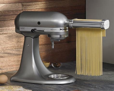 Avellanas procesadas en la batidora para hacer pasta