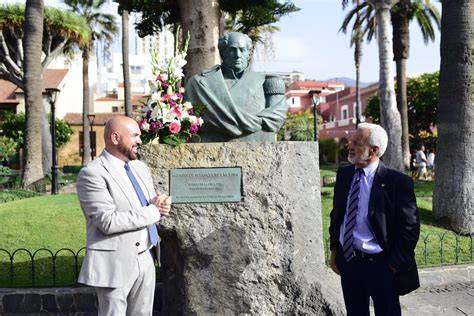 Busto de Agustín de Betancourt y Molina en el Puerto de la Cruz