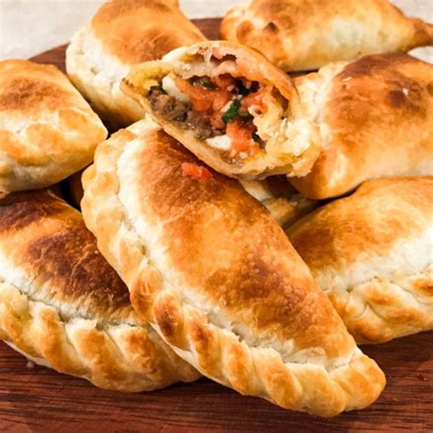 Relleno de empanadas salteñas con carne y papas