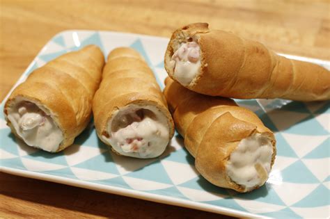 Cucuruchos rellenos de atún y mayonesa