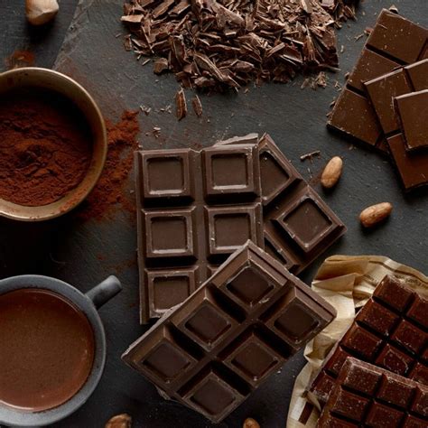 Tabletas de chocolate casero con diferentes adiciones