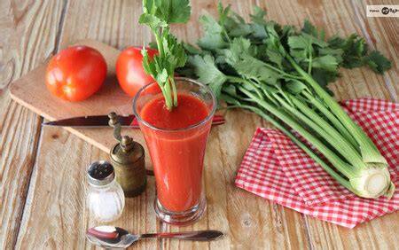 Receta visual paso a paso para hacer jugo de tomate con limón