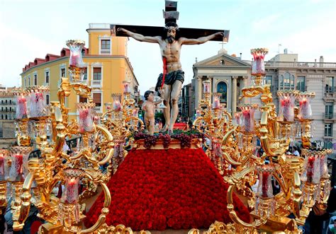 Miembros de la Cofradía del Puchero Canario celebrando su encuentro anual