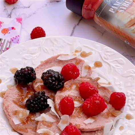 Tortitas saludables untadas con sirope de agave