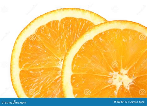 Naranjas frescas y cortadas en cuartos