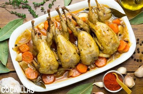 Preparación de codornices en escabeche