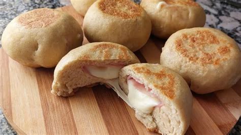 Pancitos rellenos variados y cortados