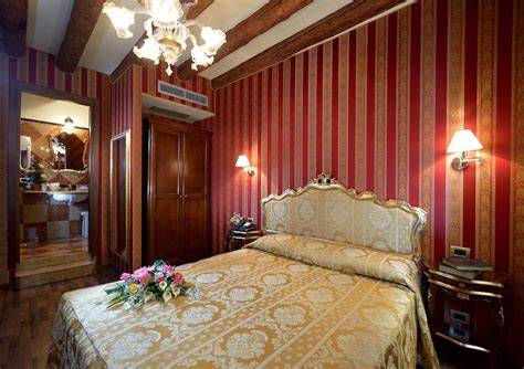 Fachada del Hotel Antico Panada en Venecia