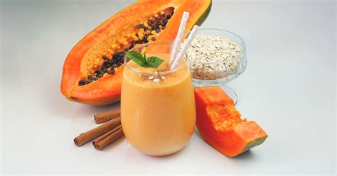 Papaya, zanahoria y avena frescas