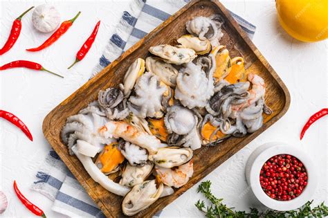 Tabla de mariscos con mejillones
