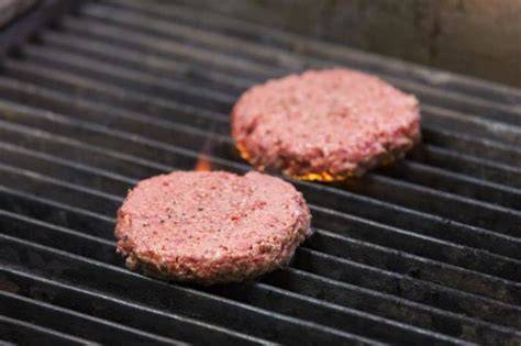 Proceso de elaboración de la hamburguesa vegana Impossible Burger