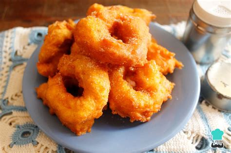 Buñuelos de calabaza con forma de rosquilla