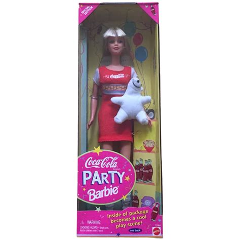 Muñeca Barbie Coca-Cola con su embalaje