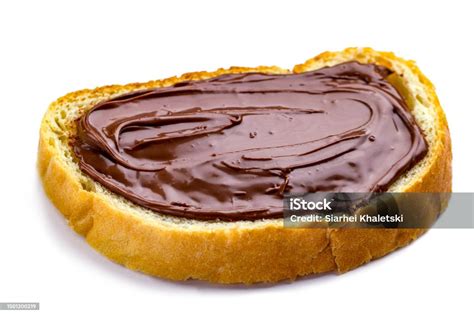 Mantequilla de chocolate untada sobre pan