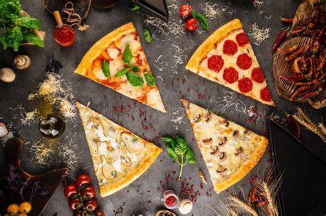 Pizzas variadas con diferentes ingredientes