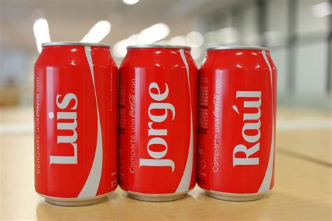 Botellas de Coca-Cola personalizadas con nombres