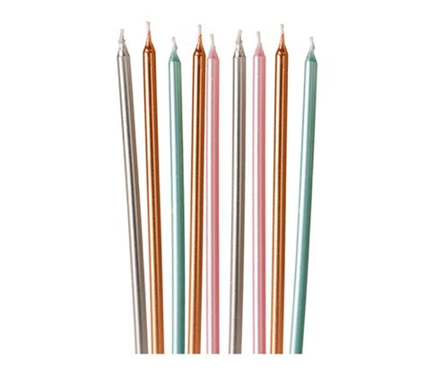 Velas largas de colores pastel