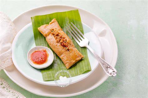Plato tradicional de pasteles en hoja dominicanos servidos