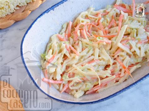 Infografía con los pasos clave para preparar la ensalada de col