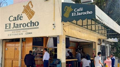Fachada de la cafetería El Jarocho en Coyoacán