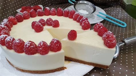 Tarta de fresas y leche condensada sin horno
