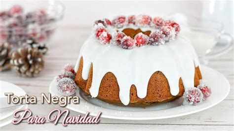 Torta negra recién horneada