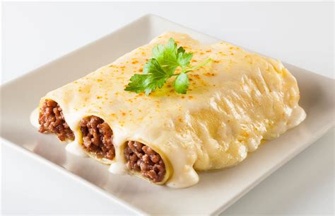 Canelones gratinados con queso