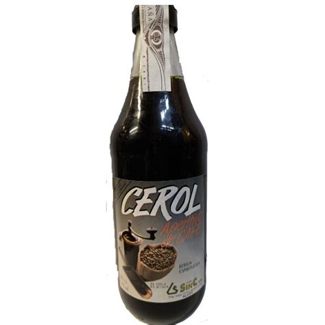 Diferentes botellas de Café Licor Cerol