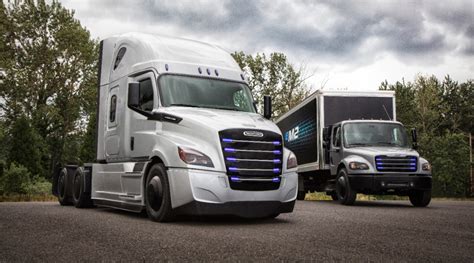 Camión eléctrico Daimler Freightliner eCascadia