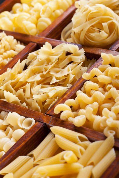 Variedad de pastas quebradas