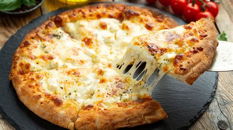 Variedad de quesos adecuados para pizza